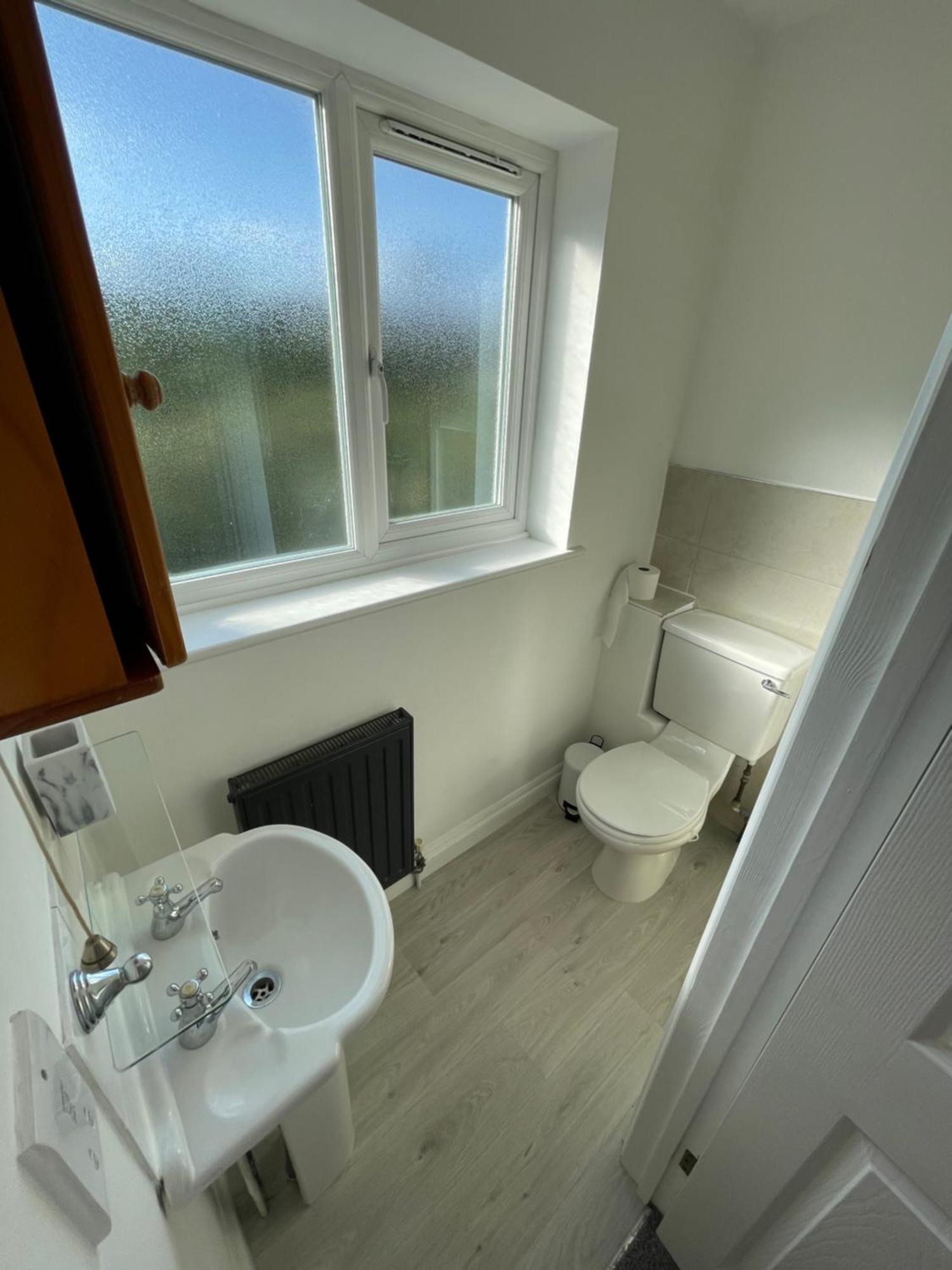 Large 5 Bed Detached House Near Stansted Airport With Parking For 2 Vehicles! Stansted Stays Станстед Маунтфитчет Екстериор снимка