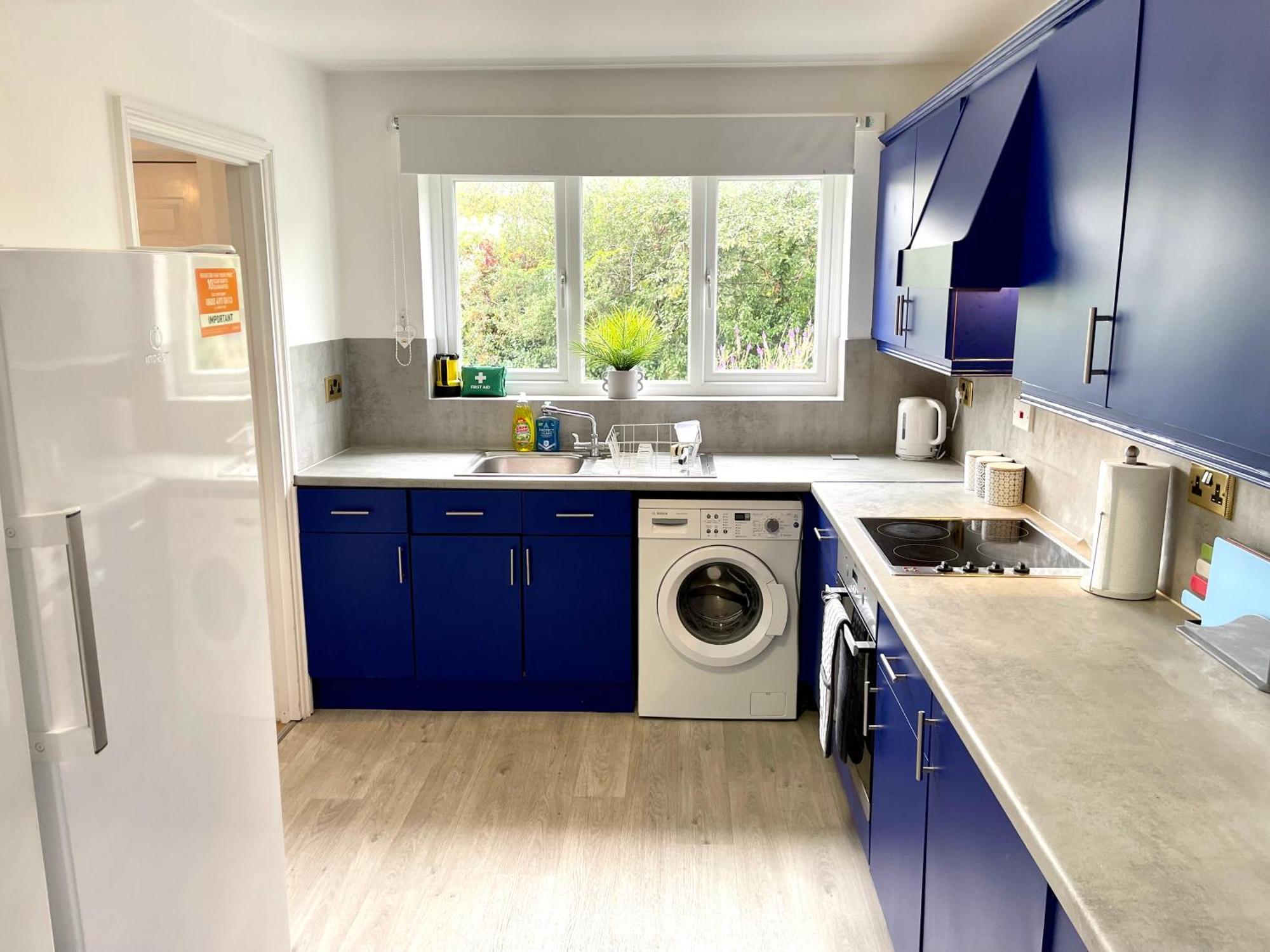 Large 5 Bed Detached House Near Stansted Airport With Parking For 2 Vehicles! Stansted Stays Станстед Маунтфитчет Екстериор снимка